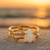 Nora | Anello in argento con pietra di luna