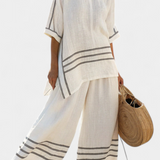 Széles csíkos, aszimmetrikus szabású overall - modern és kényelmes stílus