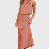 Ava™ | Elbűvölő szatén pántnélküli ruha